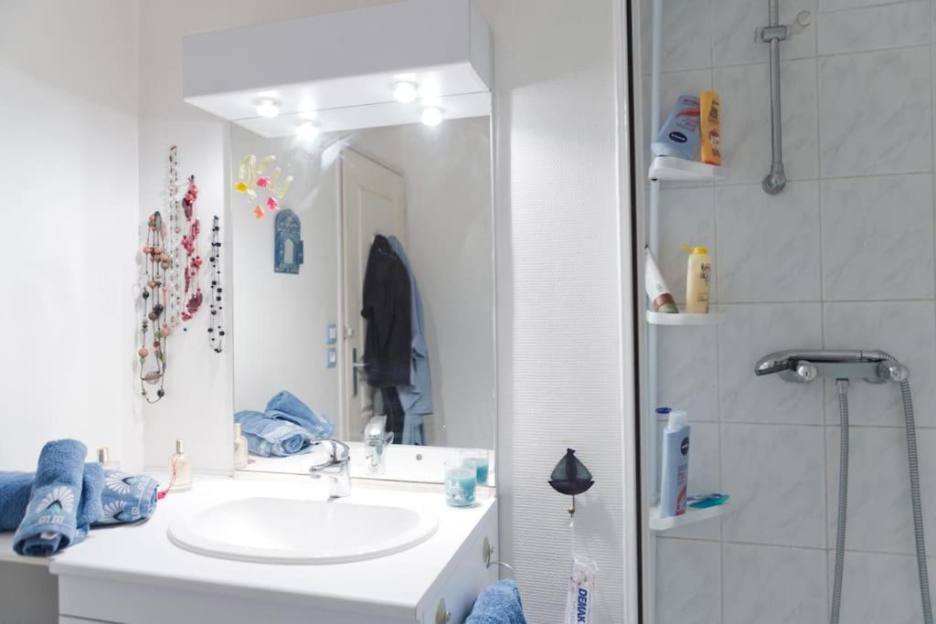 Chambre Chez L'Habitant - Proche Du Centre - Salle D'Eau Et Wc Prives Burdeos Exterior foto